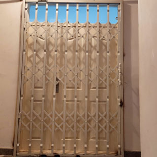 درب آکاردئونی۴گل ۴